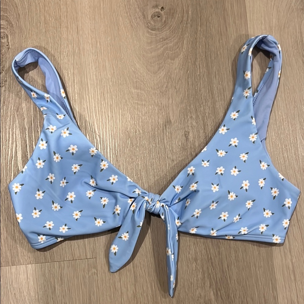 New Hollister Floral Bikini Top